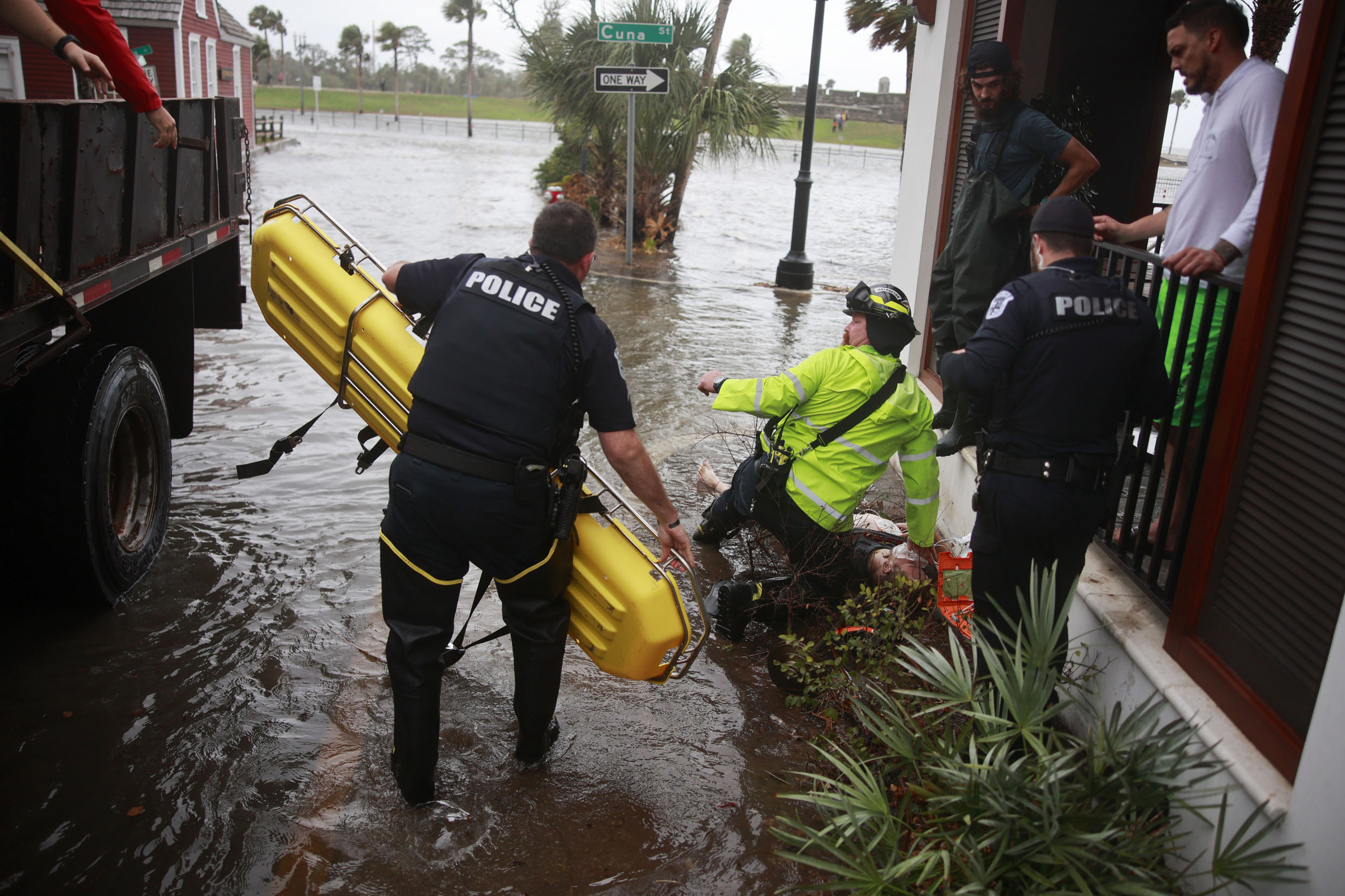 Hurricane Nicole 09